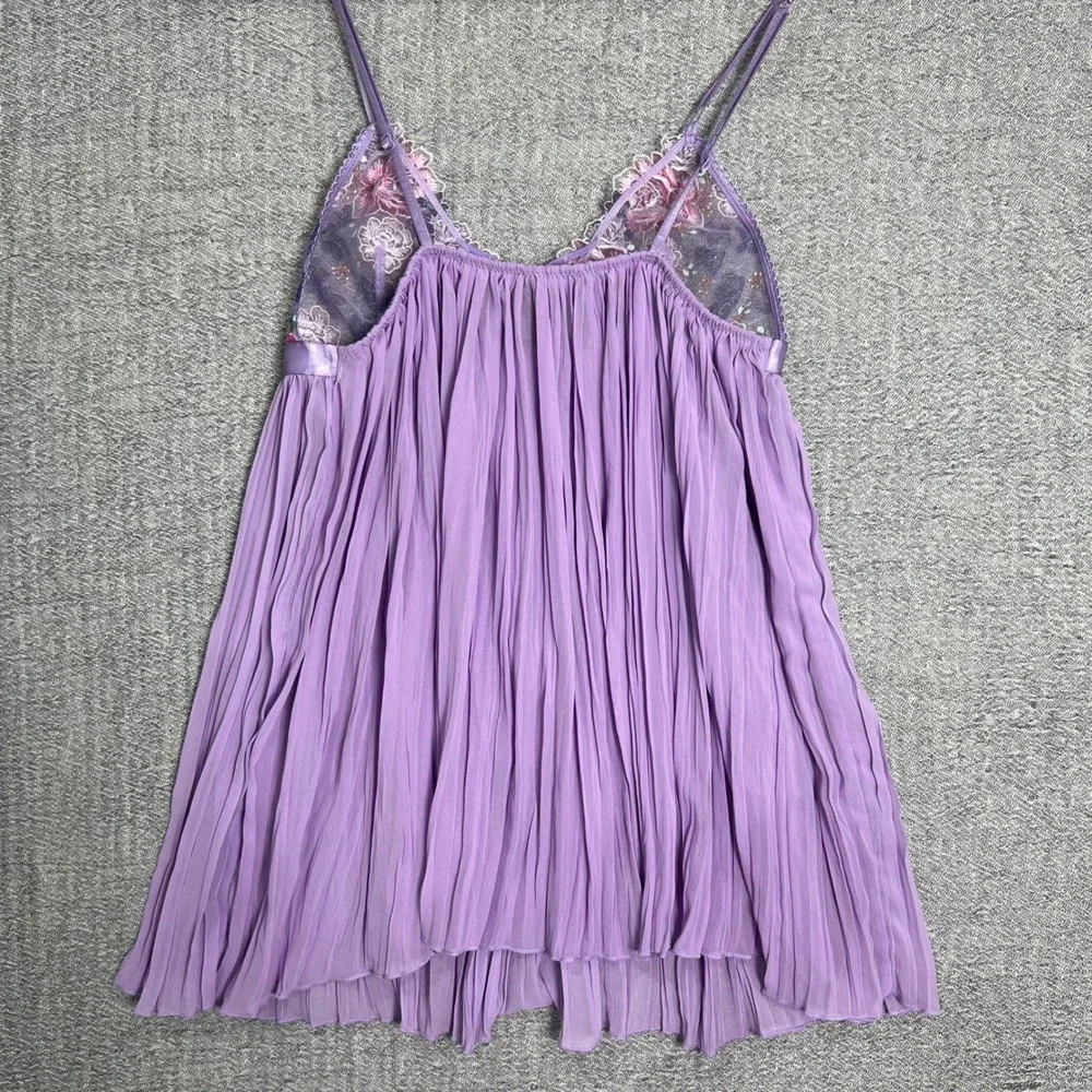 Victoria's Secret RARE Embroidery Babydoll Pleated Slip Chemise Dress S Lavender